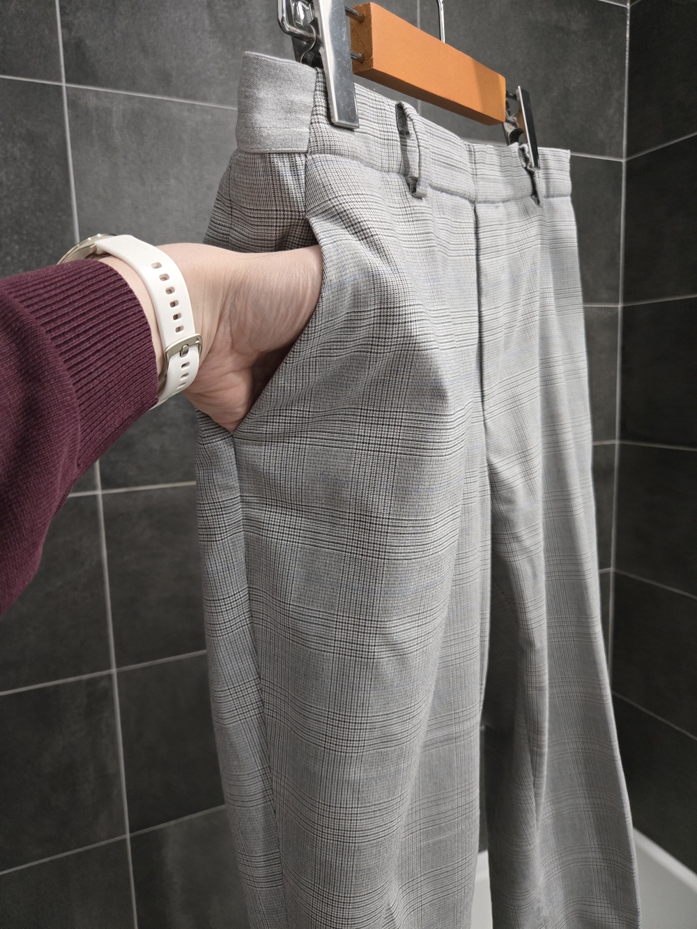 Uniqlo Light Gray Checkered With Blue Slim 7/8 Dress Pants